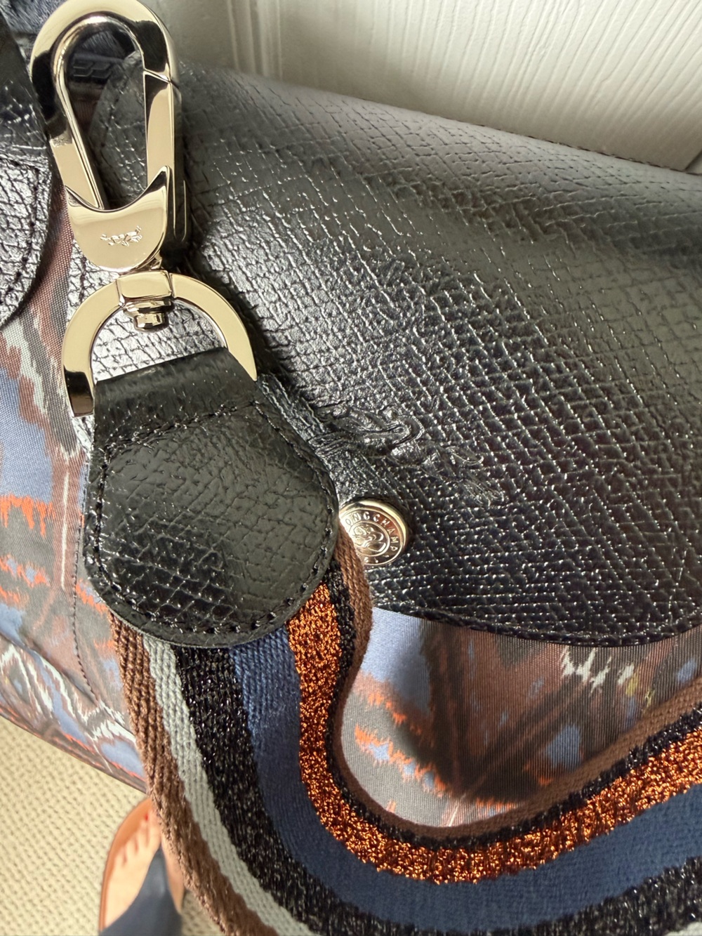 Longchamp Blue Brown Ikat Tote - Picture 6 of 9
